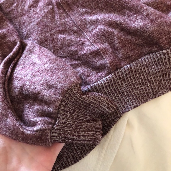 Maroon pullover - Picture 3 of 5